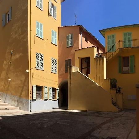 Between The Roofs Of Menton Old Town And The Sea Екстериор снимка